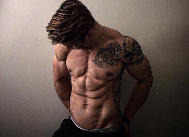 Chang trai 'cang dau cang tap' de co co bap hoan hao hinh anh