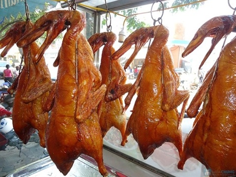 Can trong voi cong nghe che bien vit quay sieu ban hinh anh