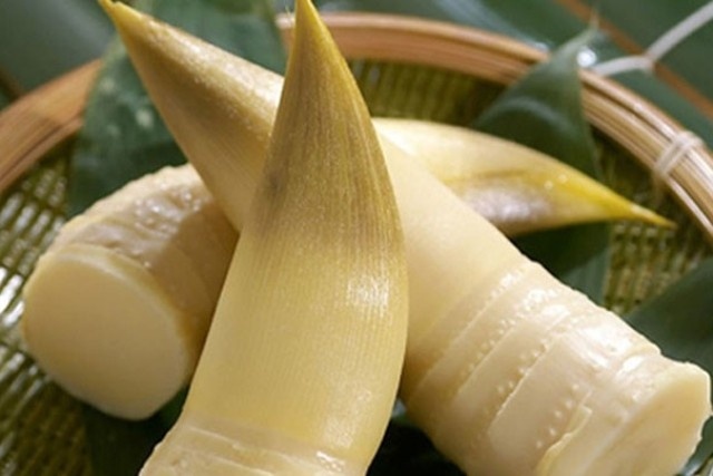 Can trong voi mang tuoi nhuom vang bang hoa chat hinh anh