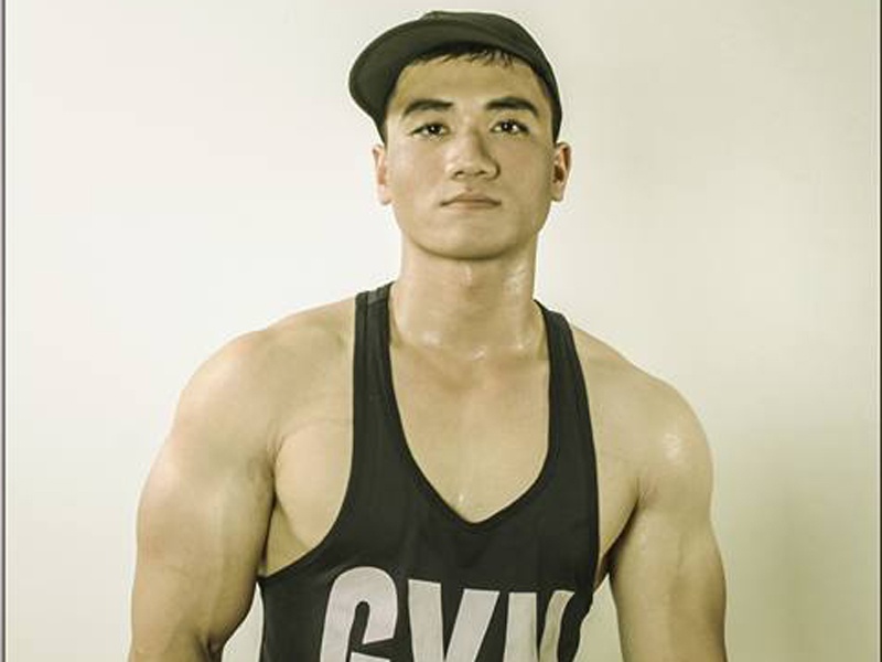 9X so huu co bung 6 mui sau khi tang 21 kg hinh anh