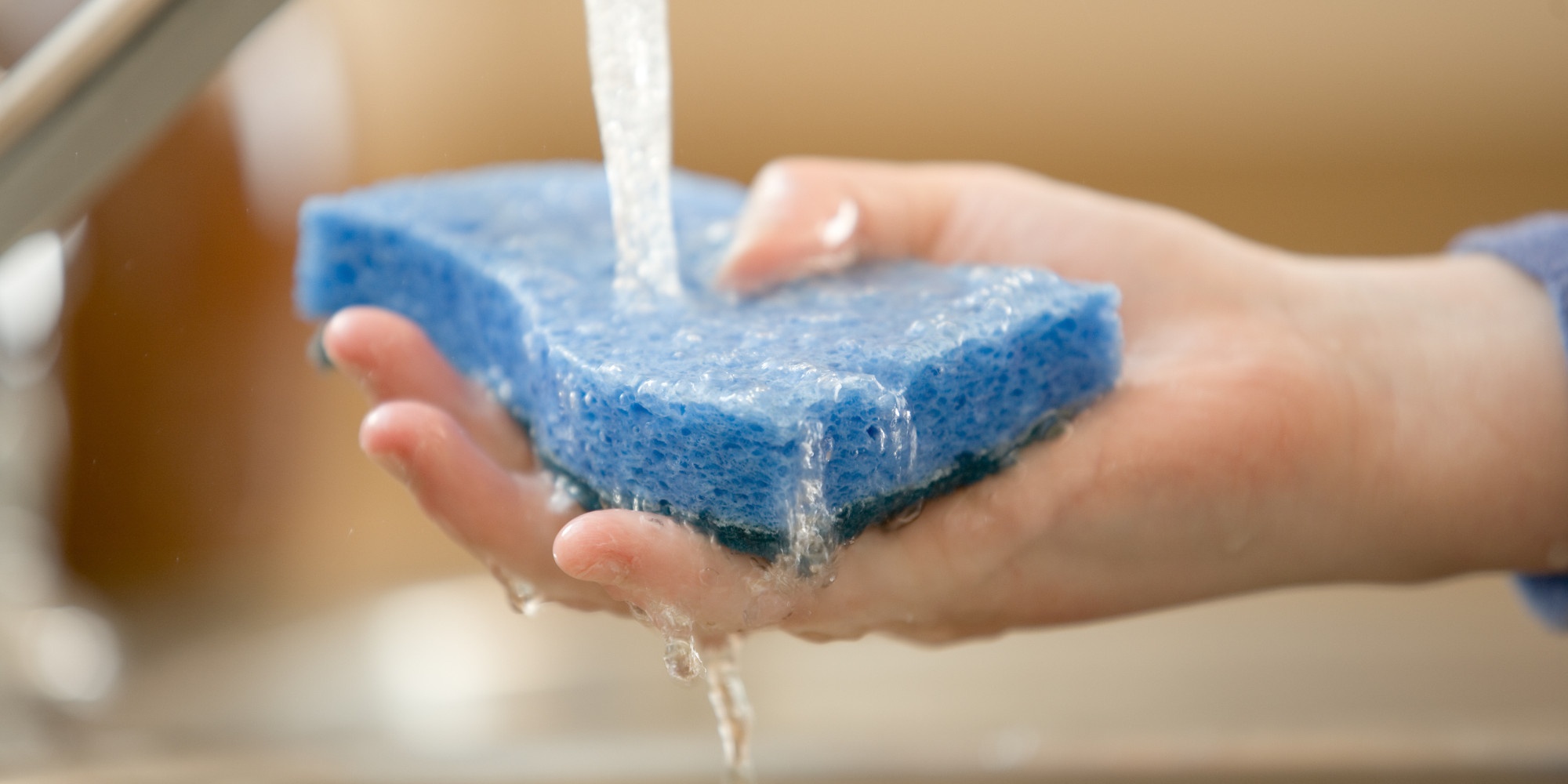 ban nhat trong nha anh 1