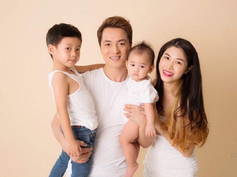 Cach xu ly khung hoang tuoi len 3 cua ba xa Dang Khoi hinh anh