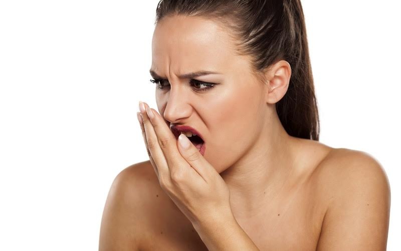 Nguyên nhân khiến hơi thở có mùi ảnh 1 Nguyen nhan khien hoi tho co mui anh 1