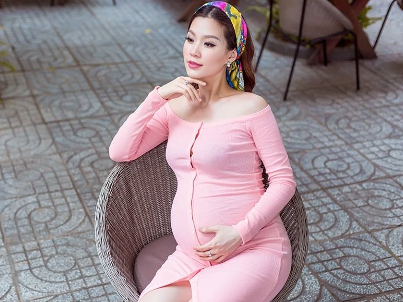 Che do dinh duong me thon, con khoe cua A hau Diem Trang hinh anh