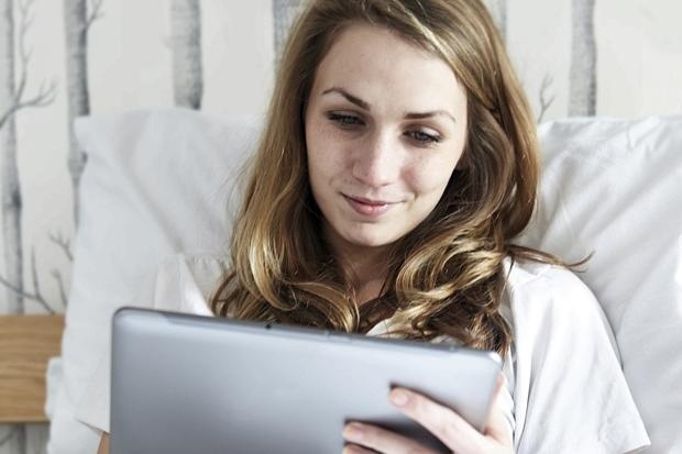 Dùng ipad gây mất ngủ ảnh 1 Dung ipad gay mat ngu anh 1