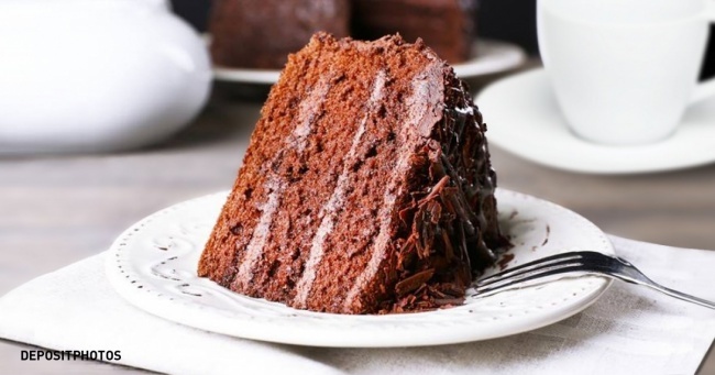 Tac dung khi an sang voi banh chocolate hinh anh