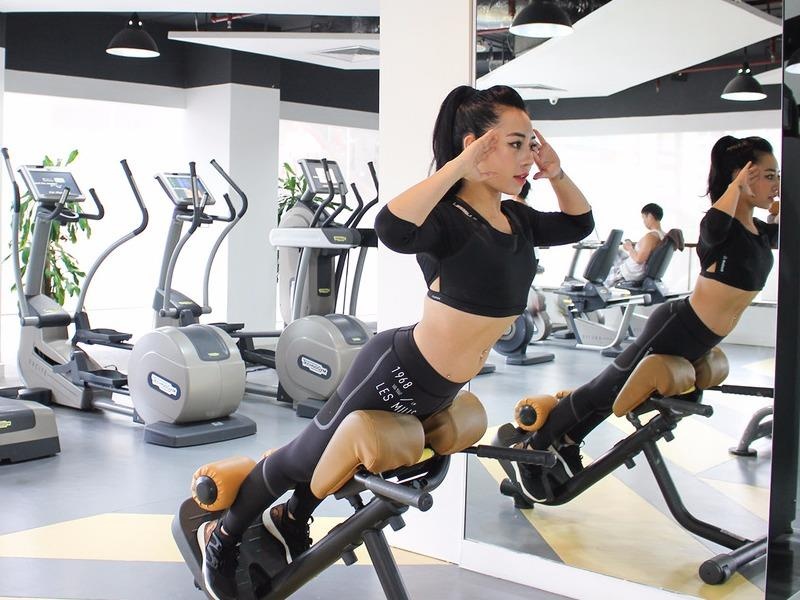 Bai tap giam mo bung, tang size vong 3 cua HLV Cherry hinh anh