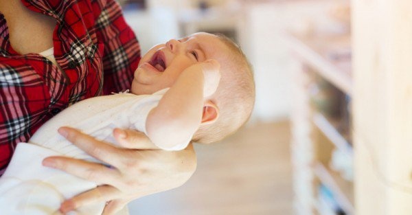 Con ngu xuyen dem: Chien tich cua nguoi me hoan hao? hinh anh