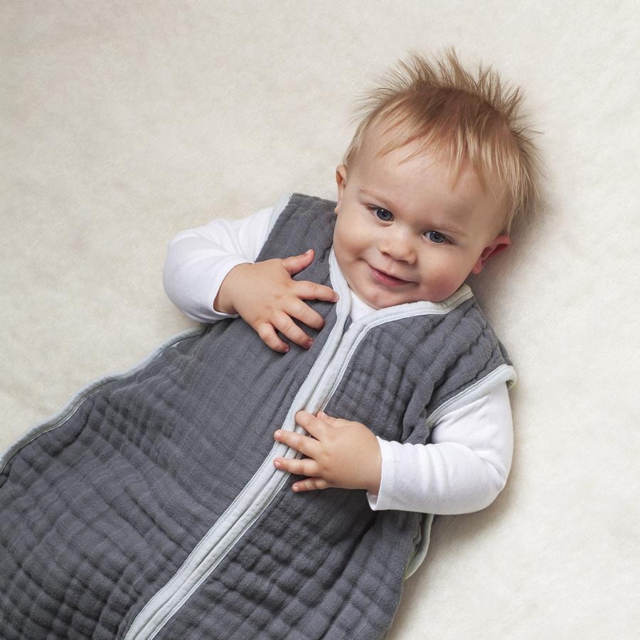 trẻ sơ sinh mặc gì khi ngủ ảnh 2 tre so sinh mac gi khi ngu anh 2