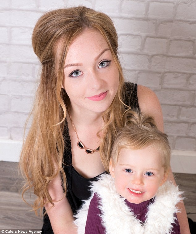 nu hon chet nguoi,  be gai bi huy hoai khuon mat anh 3