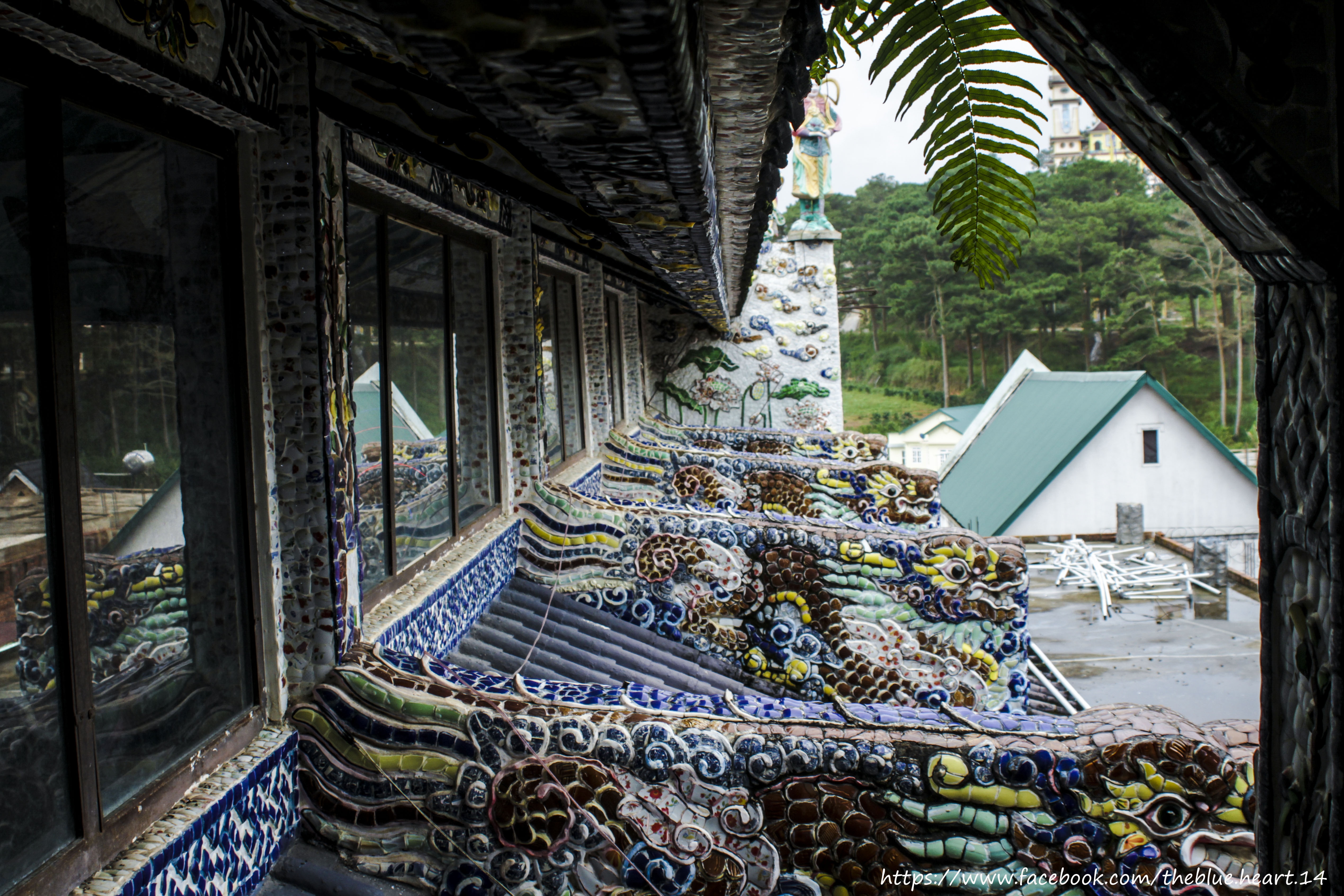 Ngoi chua thieng doc dao o Da Lat anh 5