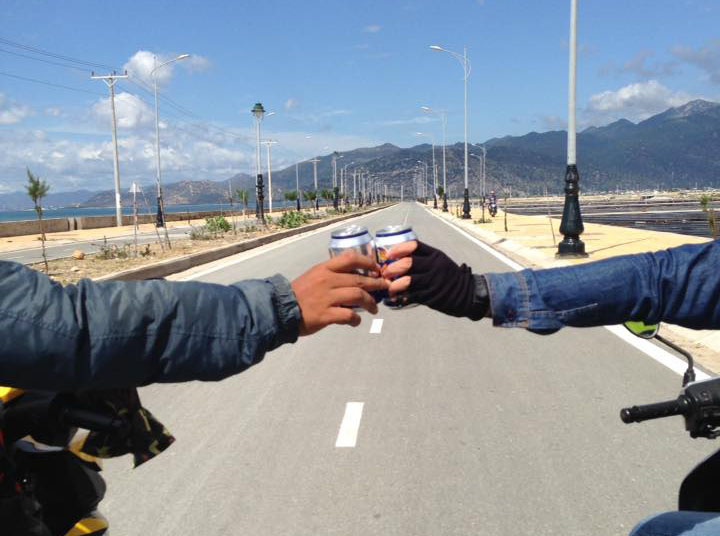 TP.HCM - Ha Noi 28 tieng: 'Di choi hay di chet?' hinh anh