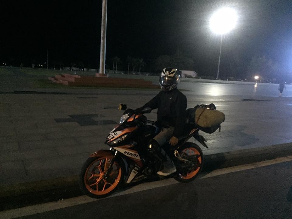 Đi TP.HCM - Hà Nội trong 28 giờ 35 phút ảnh 1 Di TP.HCM - Ha Noi trong 28 gio 35 phut anh 1