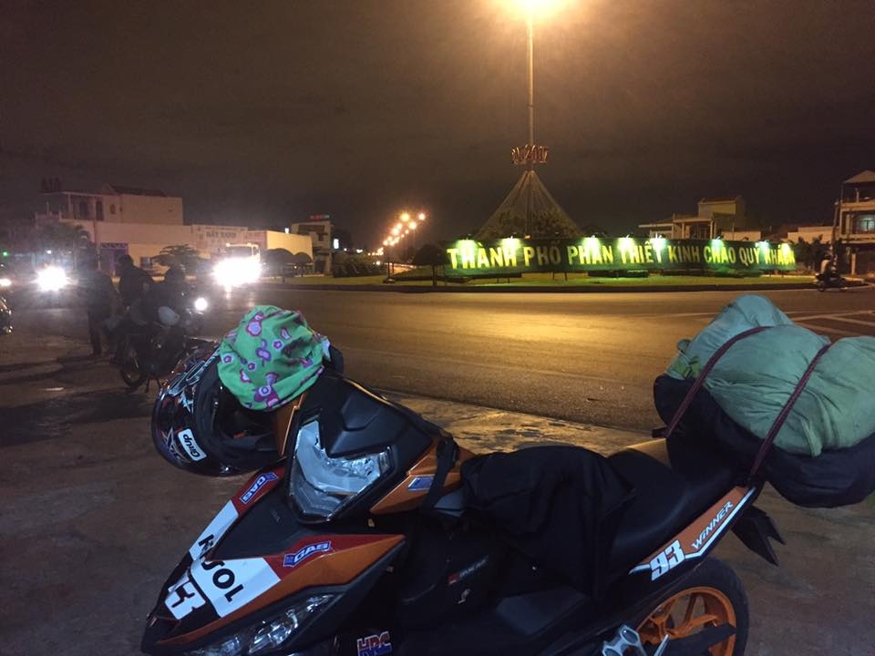 Đi TP.HCM - Hà Nội trong 28 giờ 35 phút ảnh 2 Di TP.HCM - Ha Noi trong 28 gio 35 phut anh 2