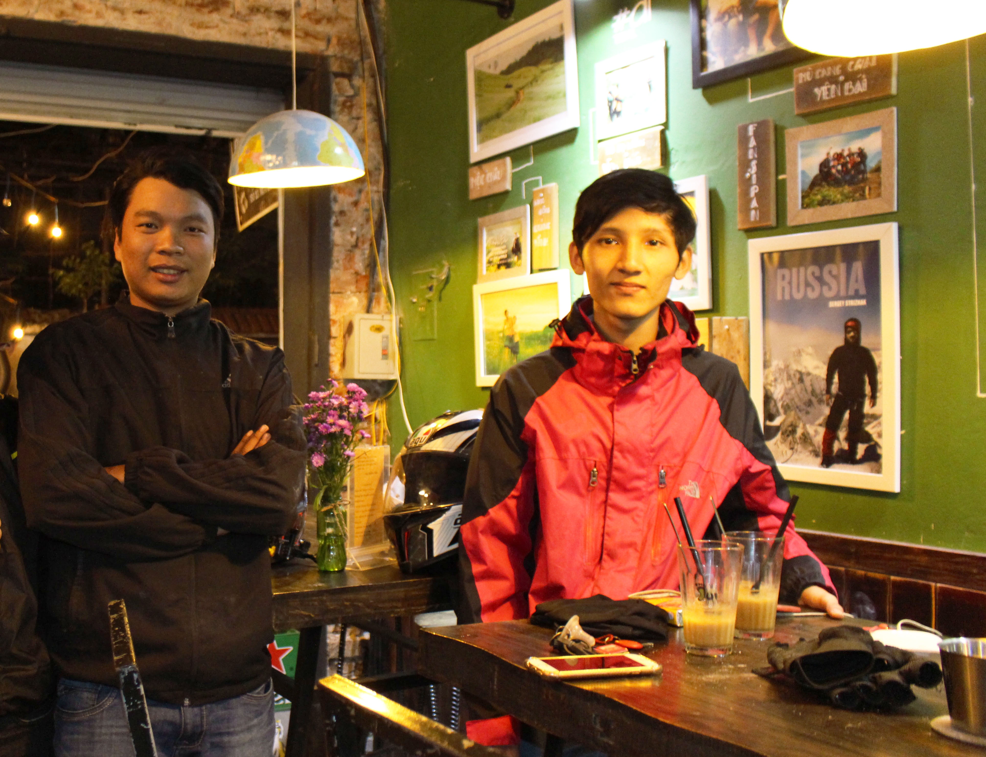 Nguoi di xe may TP.HCM - Ha Noi 28 gio: 'Khong co vu ai lam theo' hinh anh