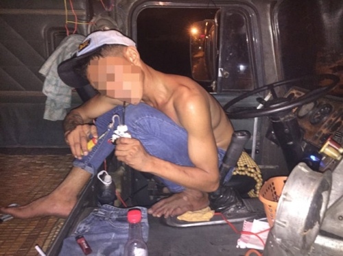 Khi lai xe bien thanh hung than xa lo vi ma tuy da hinh anh