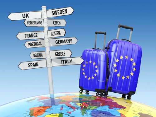 Du khach co the se khong con duoc cap visa Schengen hinh anh