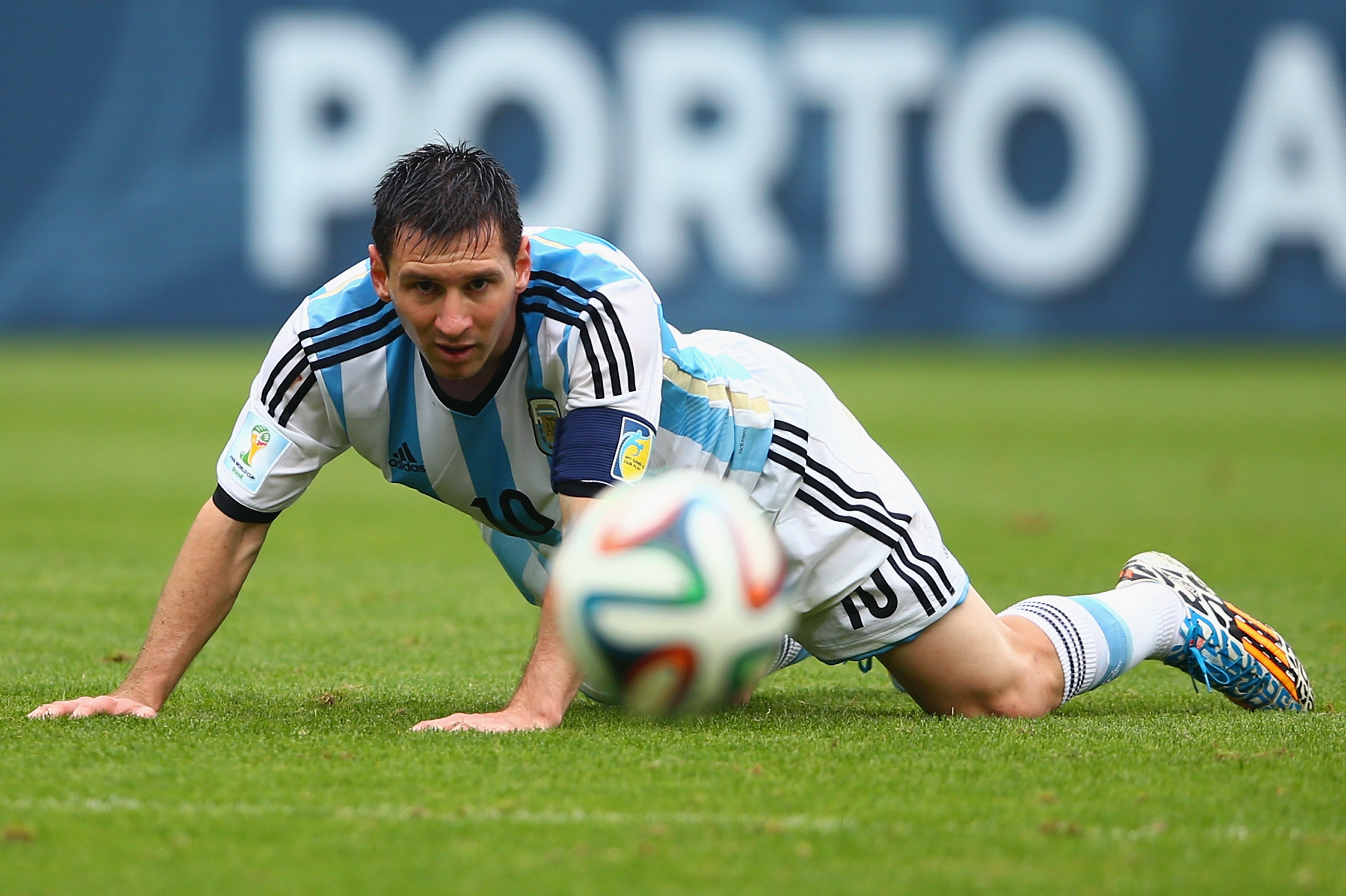 World Cup 2018: Se chang co cup vang cho Messi? hinh anh