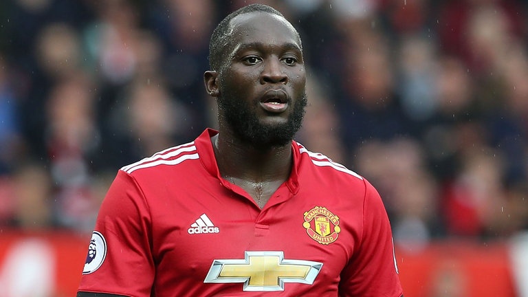Romelu Lukaku khong xung voi gia 75 trieu bang hinh anh