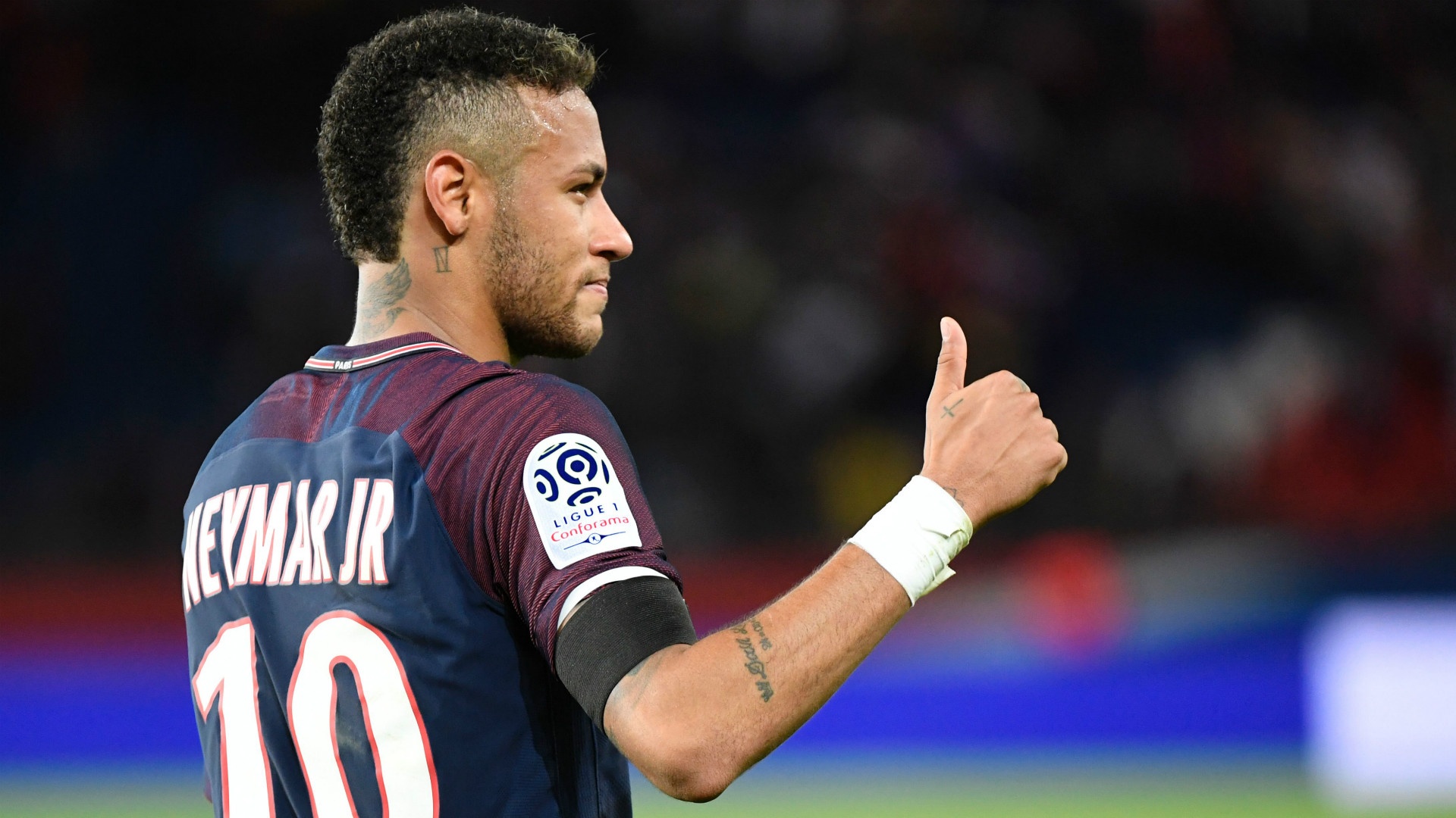 Neymar van quan tam Barcelona? hinh anh