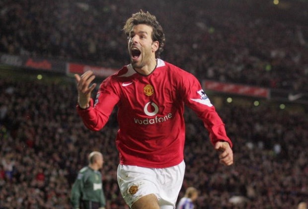 Rooney bất ngờ tiết lộ Van Nistelrooy ra đi vì Ronaldo ảnh 1 Rooney bat ngo tiet lo Van Nistelrooy ra di vi Ronaldo anh 1