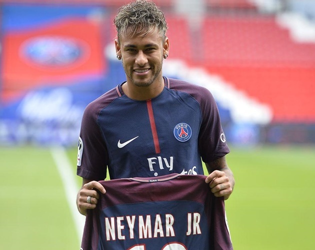 Neymar: Ong hoang noi loan? anh 1