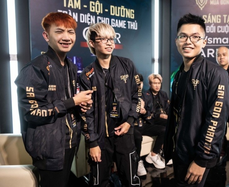 FAP TV vs Cerberus anh 1