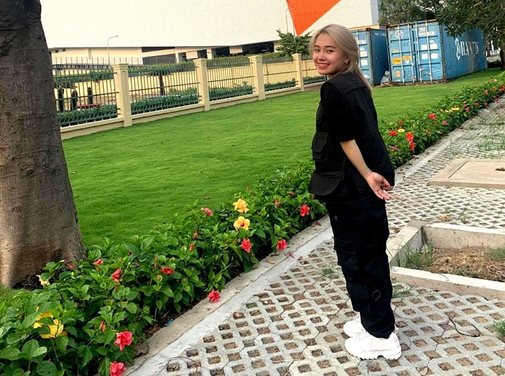 Hoang Anh khong muon thanh hot girl anh 4