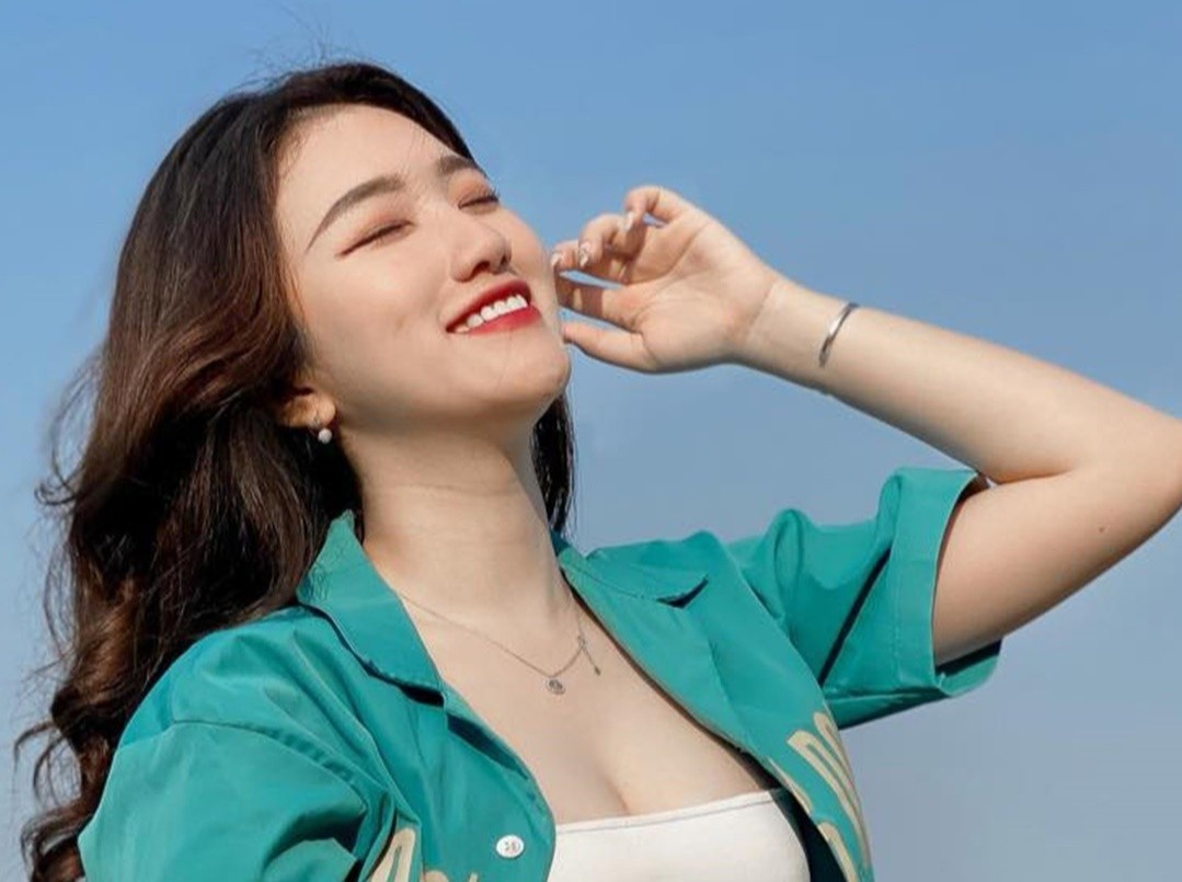 Nu MC cua Valorant la ai? hinh anh