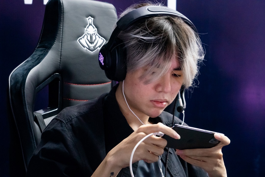 Team Flash dai chien SBTC cho top 4 hinh anh