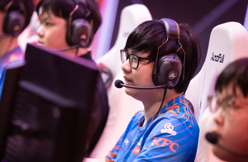 Nhung ong chu giau co dung sau cac doi LPL hinh anh