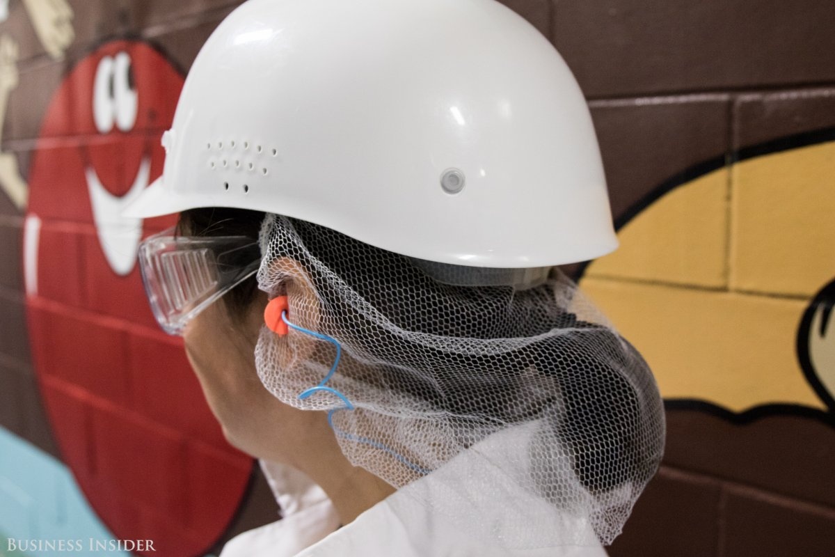 Quy trình sản xuất kẹo chocolate M&M's ảnh 3 Quy trinh san xuat keo chocolate M&M's anh 3