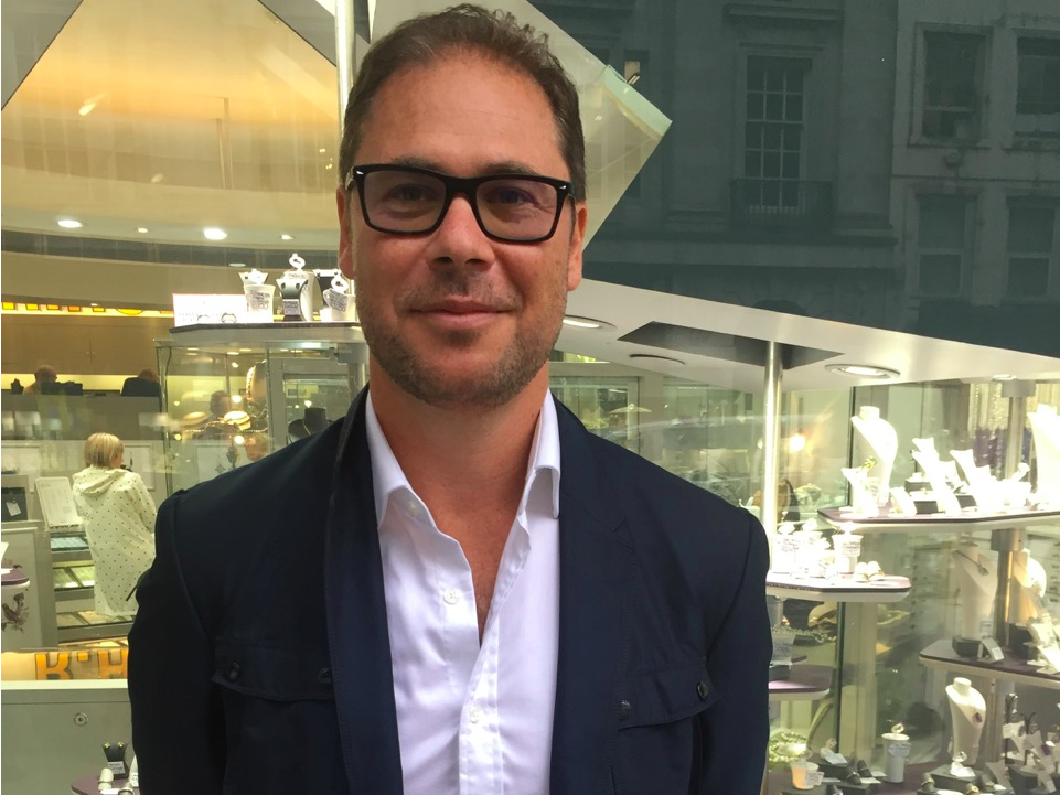 Đằng sau khu phố kim cương đang dần mai một ở London ảnh 13 Dang sau khu pho kim cuong dang dan mai mot o London anh 13