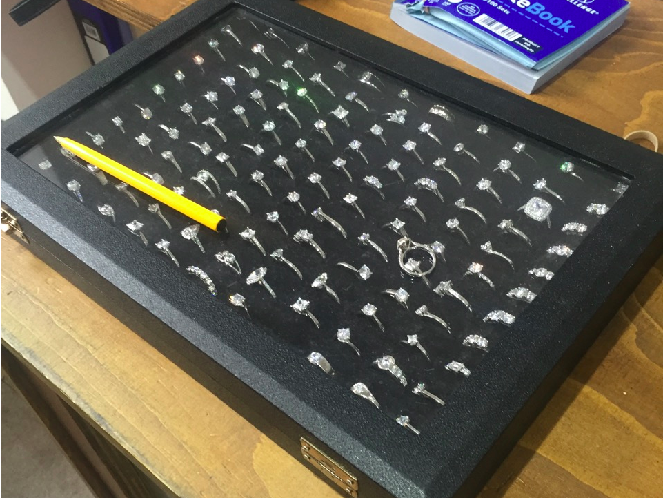 Đằng sau khu phố kim cương đang dần mai một ở London ảnh 14 Dang sau khu pho kim cuong dang dan mai mot o London anh 14