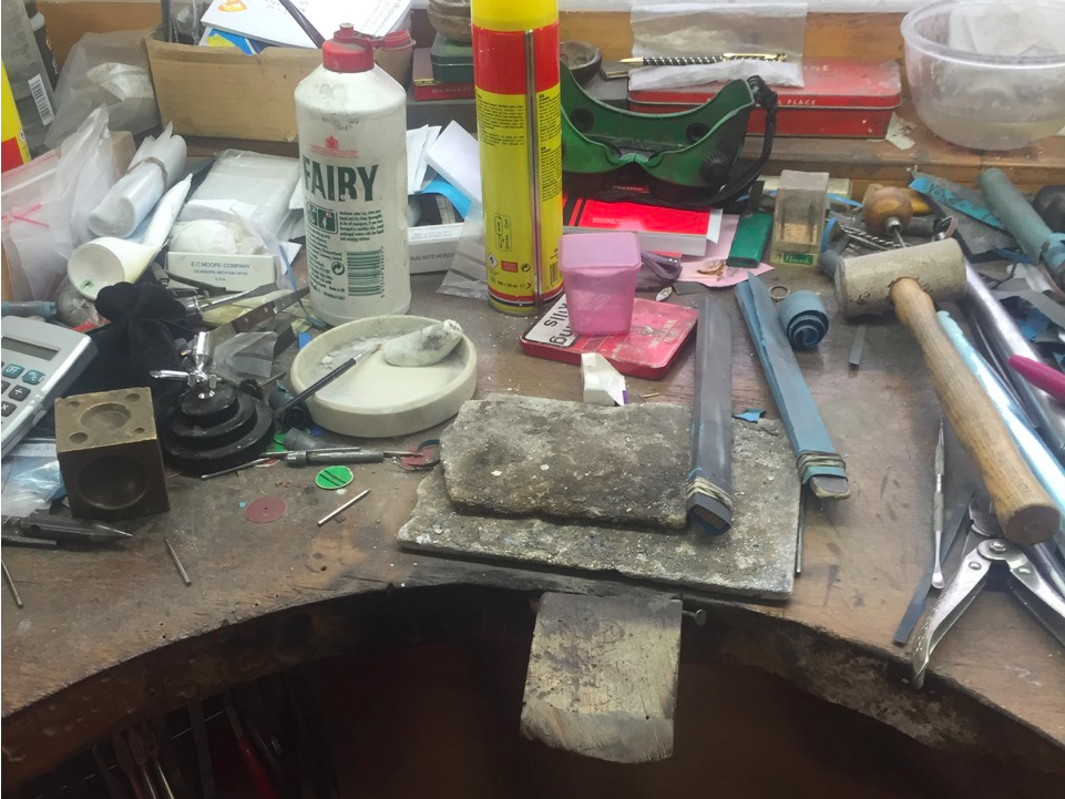 Đằng sau khu phố kim cương đang dần mai một ở London ảnh 7 Dang sau khu pho kim cuong dang dan mai mot o London anh 7