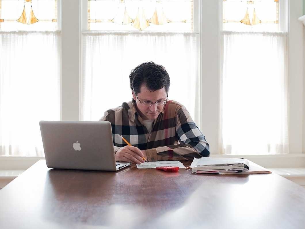 10 cong viec tot nhat danh cho nguoi ngai giao tiep anh 4