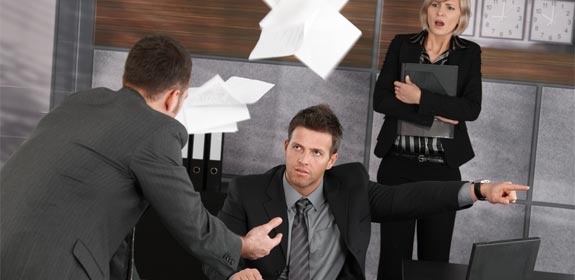 12 dau hieu cho thay ban sap bi duoi viec hinh anh