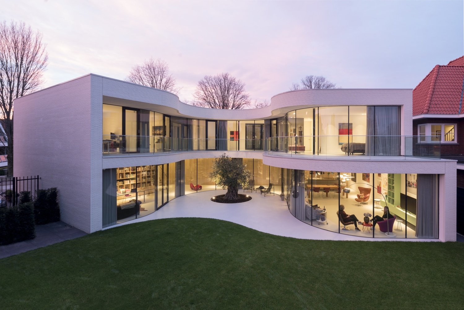 Dinh thự thiết kế mở - riêng tư tuyệt đối ở Hà Lan ảnh 5 Dinh thu thiet ke mo - rieng tu tuyet doi o Ha Lan anh 5