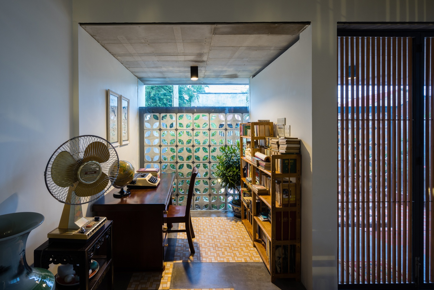 nha dep,  nha nua mai hoai co,  nha hoai co anh 12