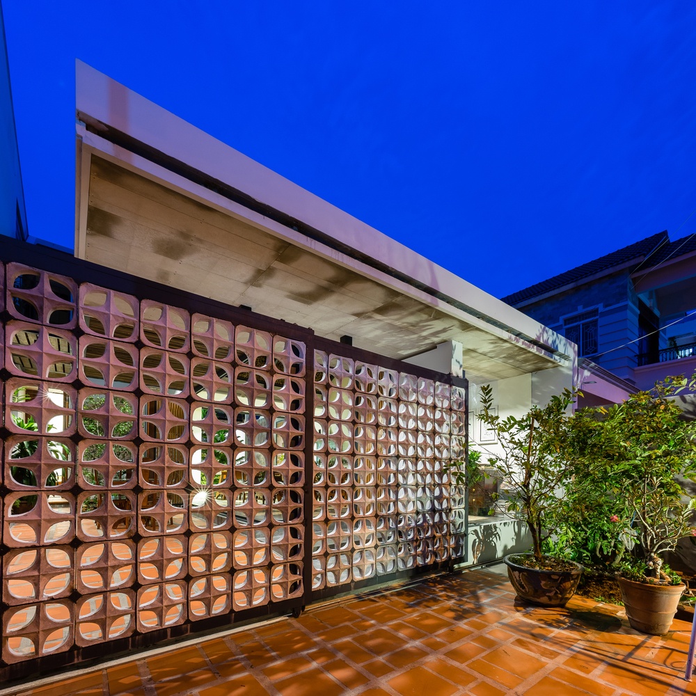 nha dep,  nha nua mai hoai co,  nha hoai co anh 3