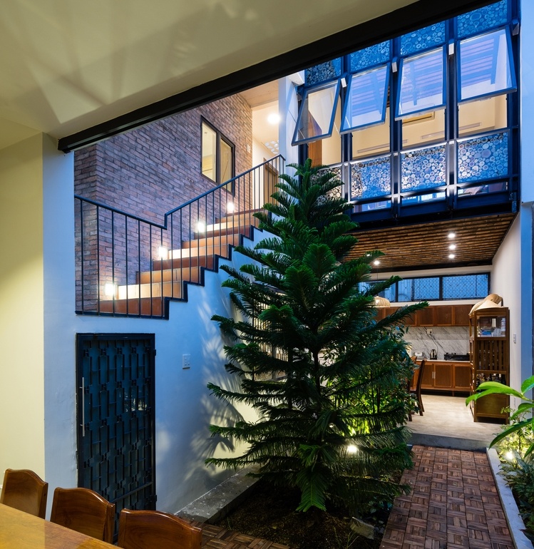 nha dep,  nha nua mai hoai co,  nha hoai co anh 5