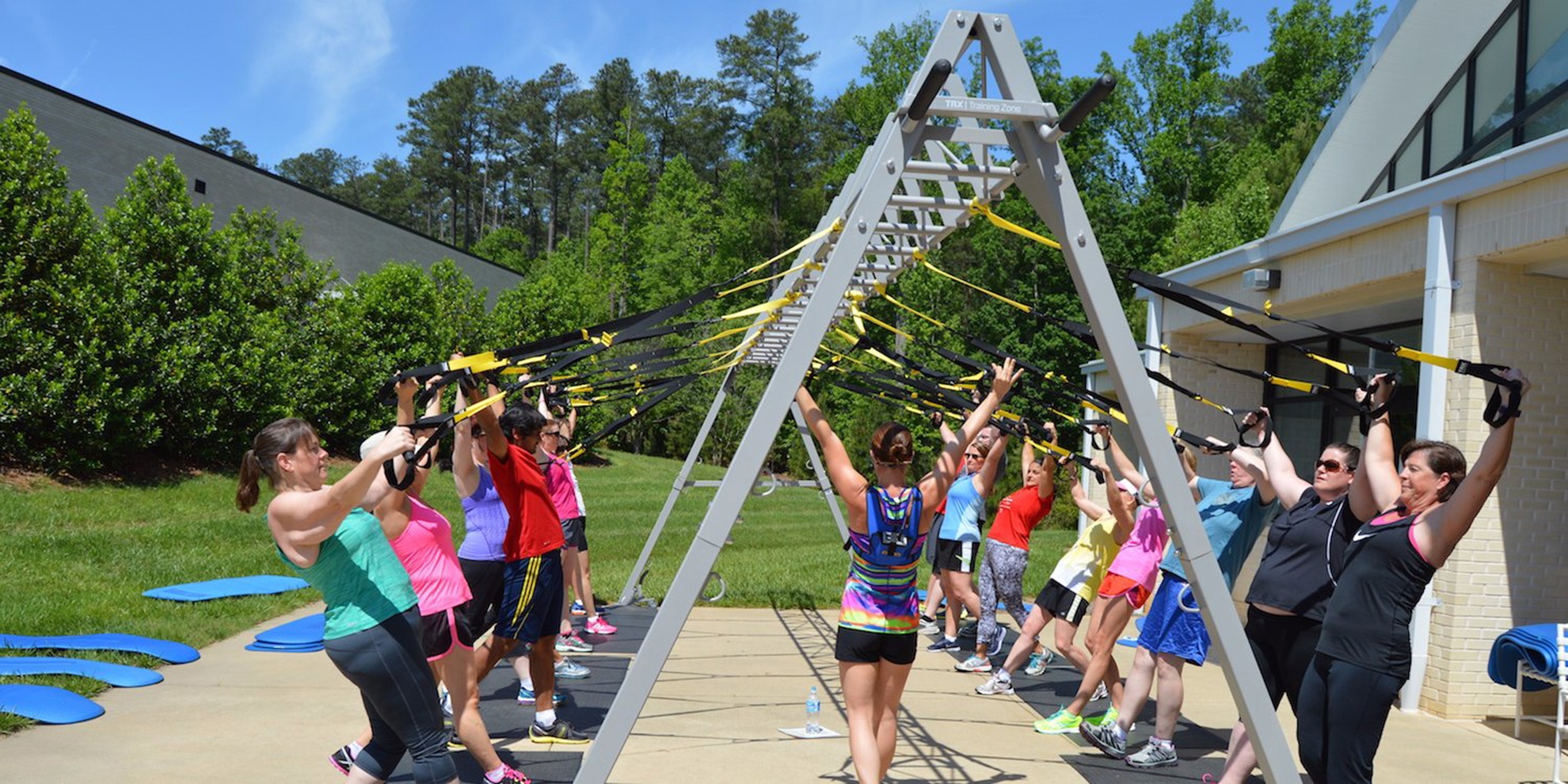 Nhan vien cac hang cong ty My giai tri nhu the nao o van phong? anh 2