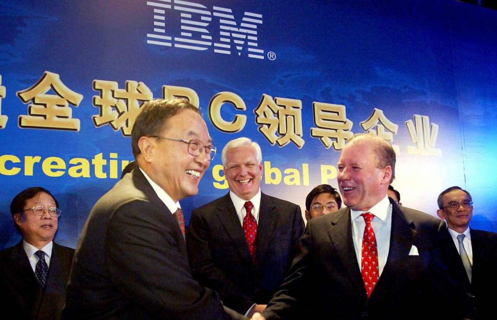 10 thuong hieu bieu tuong cua My roi vao tay nuoc ngoai anh 7