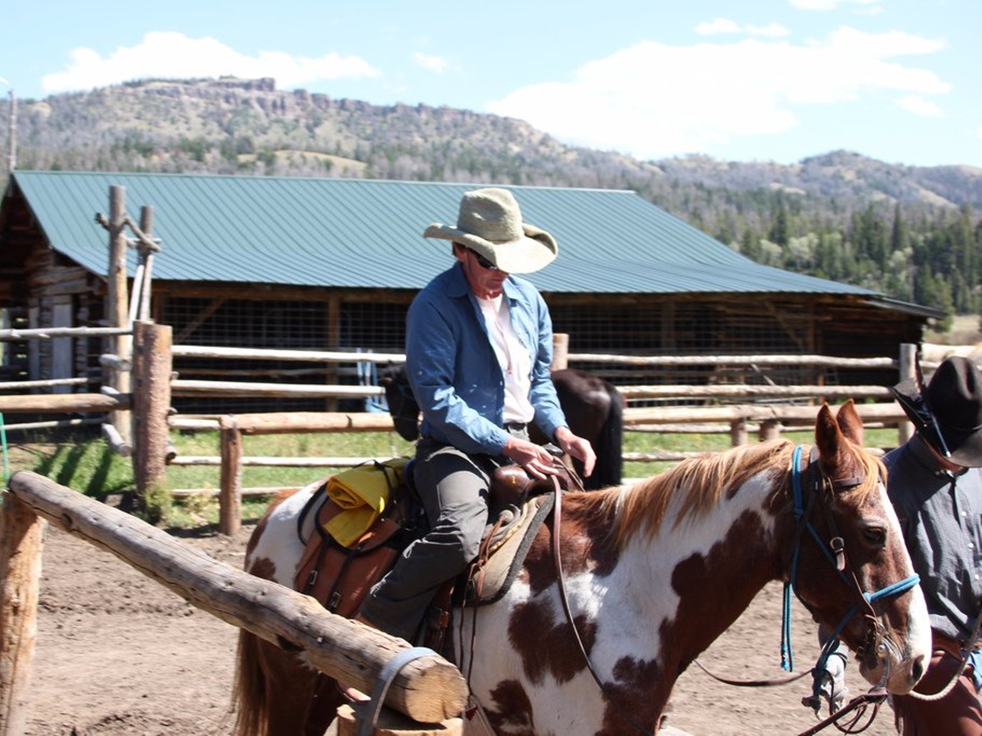 Gioi sieu giau tra luong cho giup viec,  quan gia,  co van nhu the nao? anh 11