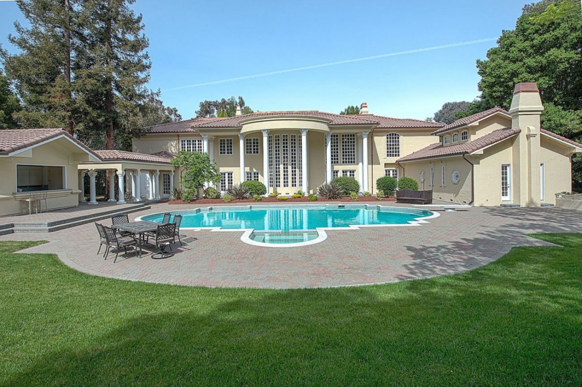 11 dinh thu dat nhat tai khu pho nha giau My anh 9