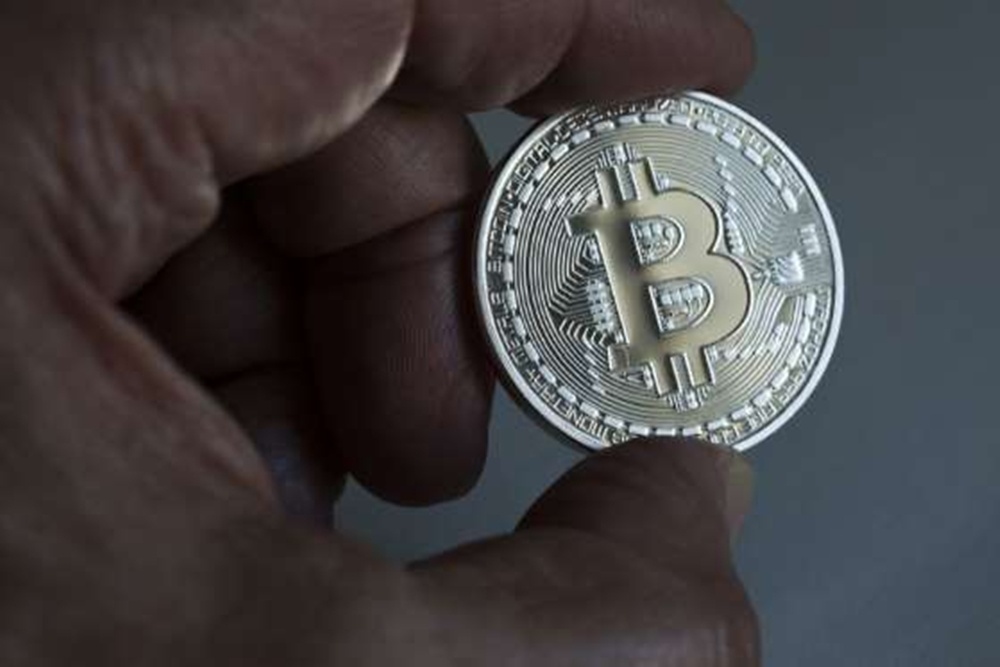 12 su that it biet ve Bitcoin anh 2