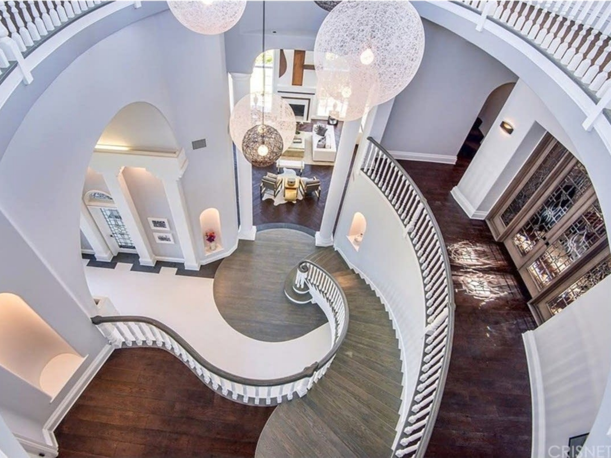 Dinh thu trieu do cua 9X My hinh anh