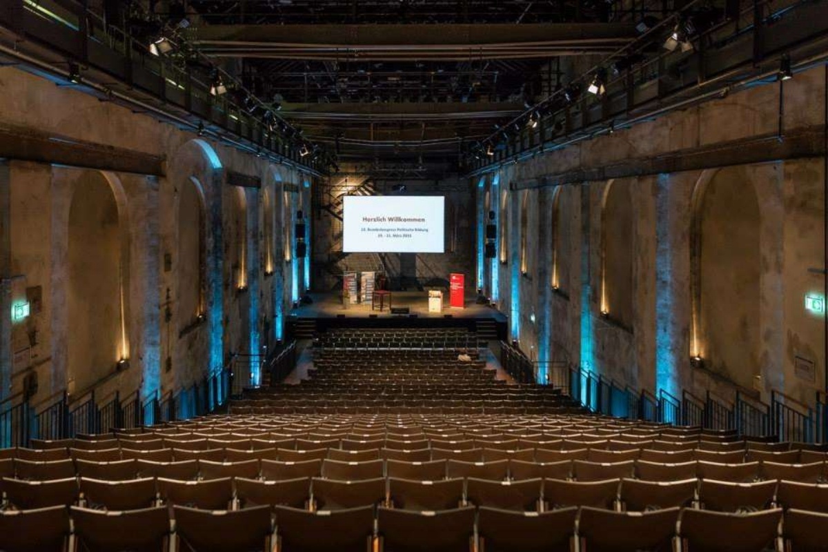 10 kien truc dep bat ngo tai tao tu ham tru an the ky 20 anh 3