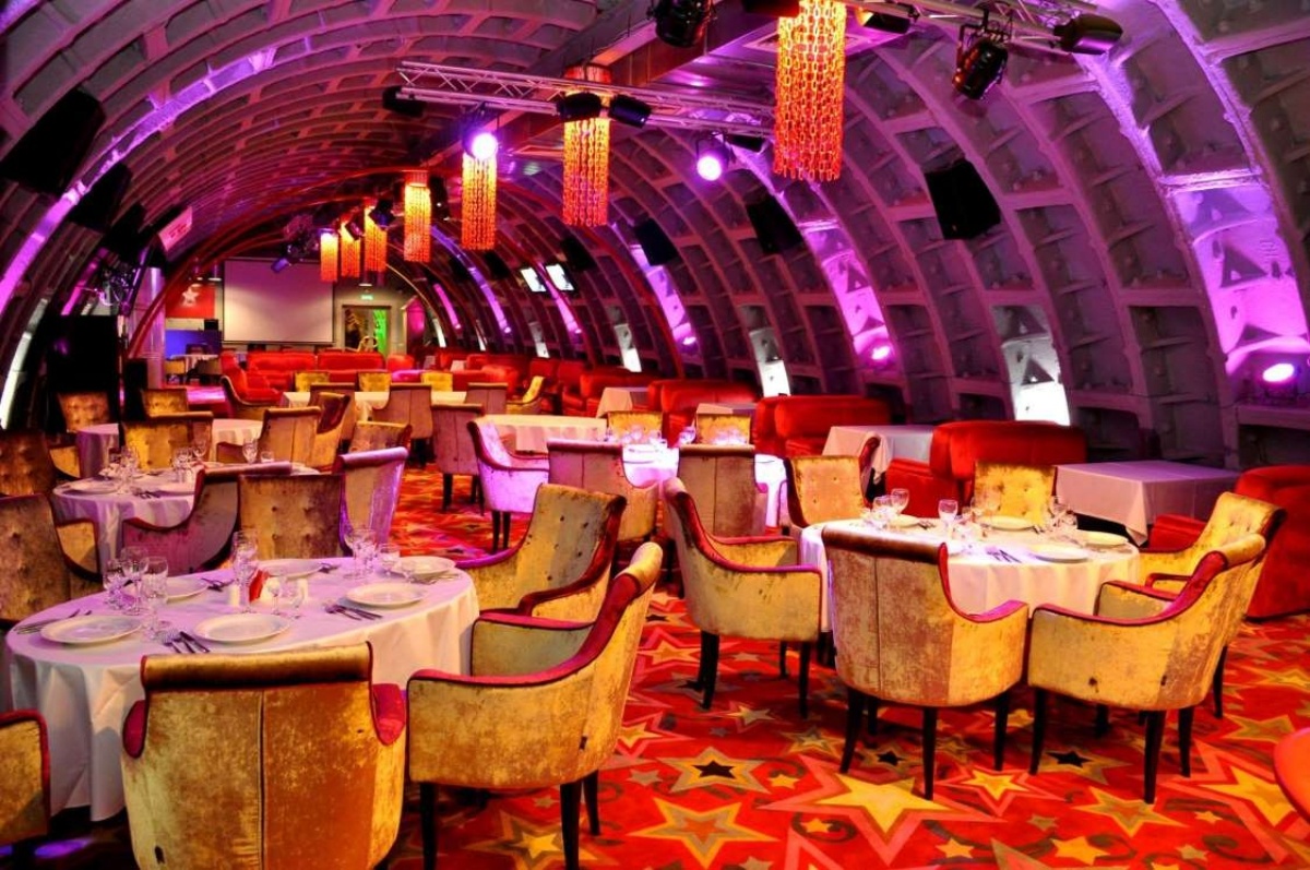 10 kien truc dep bat ngo tai tao tu ham tru an the ky 20 anh 4