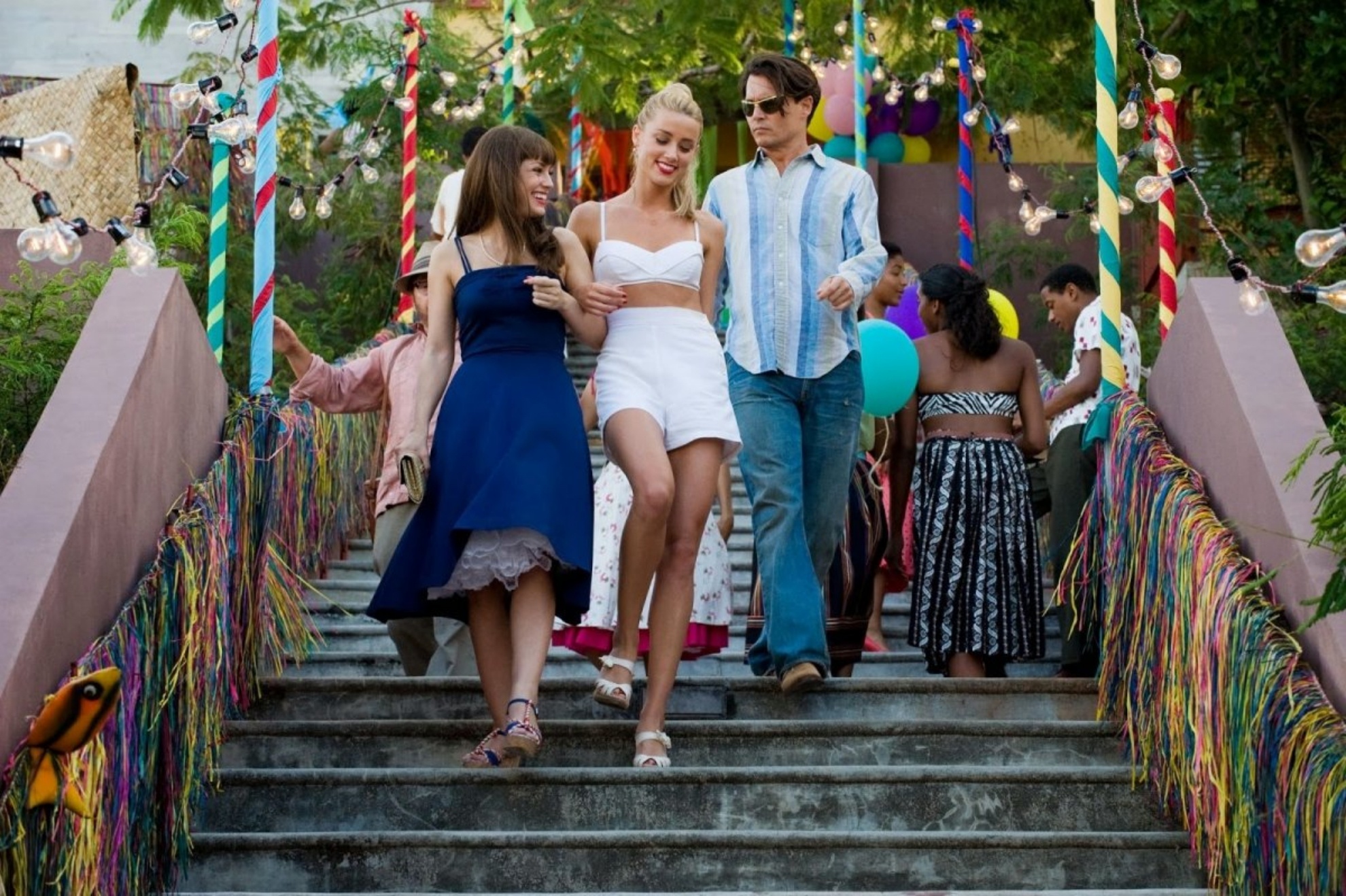 Ban gai noi tieng cua ong chu hang xe dien Tesla la ai? anh 11